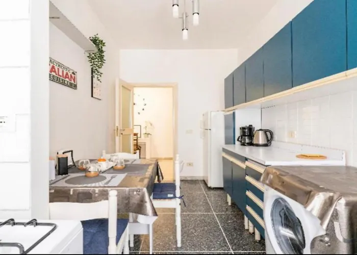 Massi Vatican House *